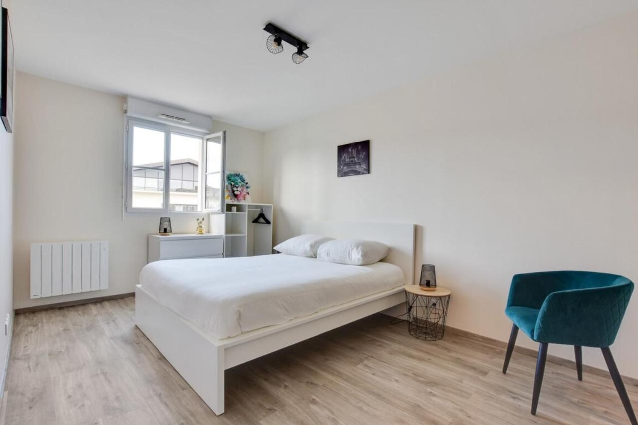Appart Cosy Quartier Calme Hyper Centre Parking Daire Magny-le-Hongre Dış mekan fotoğraf